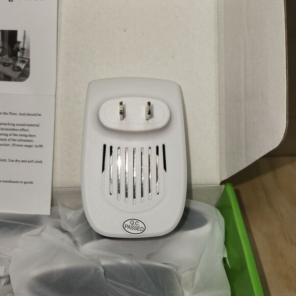 New Ultrasonic Pest Repeller 8 Pack Pest Control Set of Electronic Plug Indoor - Picture 7 of 9